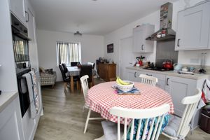 Kitchen/Diner- click for photo gallery